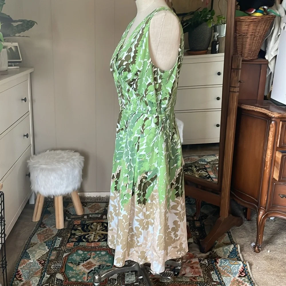 Talbots Dress Womens 16 Plus Size Green Tan Floral Leaves Sleeveless Teacher - Picture 2 of 9